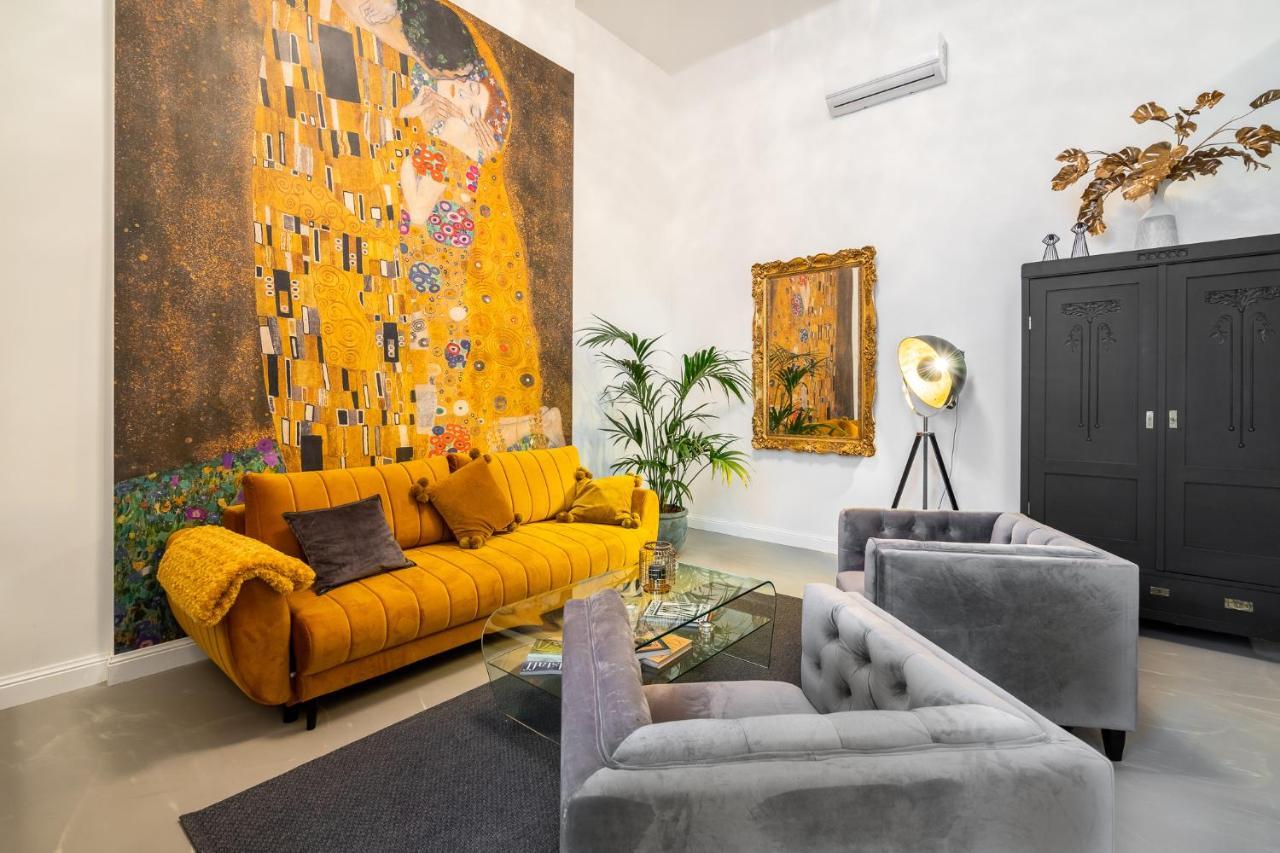 The Kiss - Luxurioeses City Loft Am Naschmarkt Виена Екстериор снимка