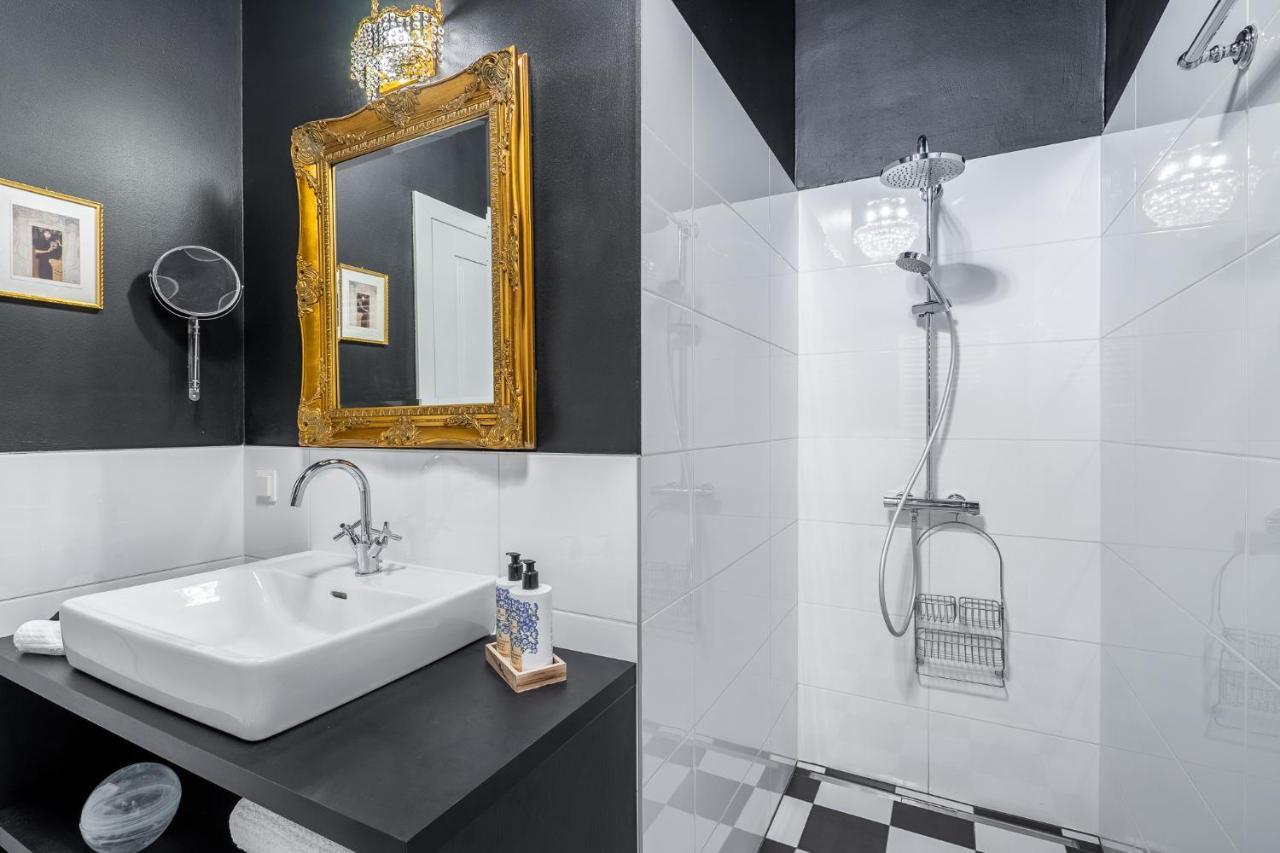 The Kiss - Luxurioeses City Loft Am Naschmarkt Виена Екстериор снимка